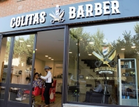 Apuesta por lo diferente, estás en las mejores manos con Colitas Barber